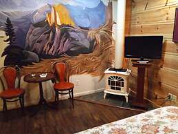 All Season's Groveland Inn