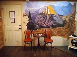 All Season's Groveland Inn