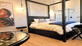 PJURE Boutique Hotel & SPA