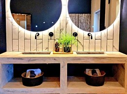 PJURE Boutique Hotel & SPA