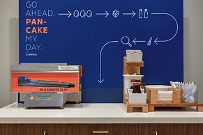 Holiday Inn Express and Suites Rhinelander by IHG