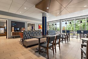 Holiday Inn Express and Suites Rhinelander by IHG