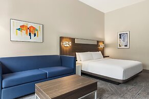 Holiday Inn Express and Suites Rhinelander by IHG