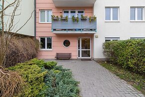 Subtle and Cosy Studio by Renters