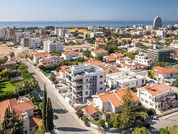 Sanders Evolution 2 Nice 2 Bdr Apt With Balcony