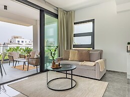 Sanders Evolution 2 Sweet 2 Bedroom Apartment With Balcony