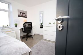 Cardiff Private Double Rooms with Shared Bathroom Wi-Fi and Free On-St