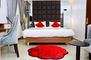 GRACIAS HOTEL AND SUITES
