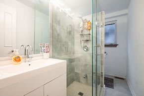 GLOBALSTAY Cozy 4 Bedroom House