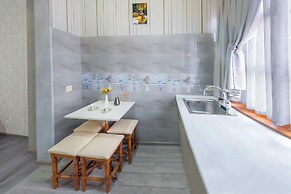 H&B apartments Qolga