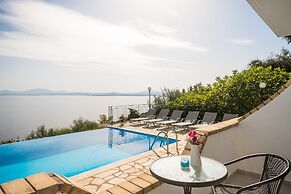 Four-Bedroom Villa Eleni by Konnect, with Private Pool & Stunning Seav