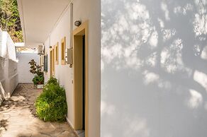 Four-Bedroom Villa Eleni by Konnect, with Private Pool & Stunning Seav