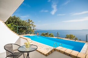 Four-Bedroom Villa Eleni by Konnect, with Private Pool & Stunning Seav