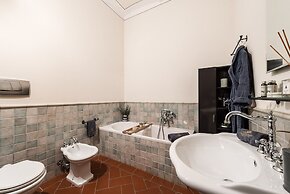 Tenuta Guinigi Antico Borgo di Matraia