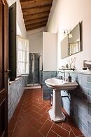 Tenuta Guinigi Antico Borgo di Matraia