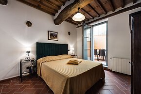 Tenuta Guinigi Antico Borgo di Matraia