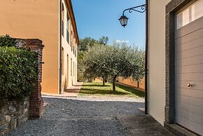 Tenuta Guinigi Antico Borgo di Matraia