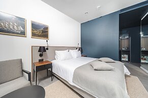 Boutique Hotel Shell