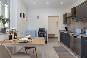 Quiet Apartment With Garden by Renters