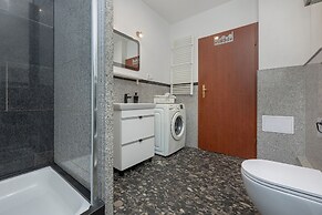 Quiet Apartment With Garden by Renters