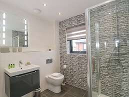 Agua de Plata, 16 Wakeling Island, Silverlake