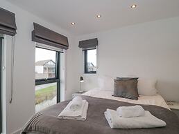 Agua de Plata, 16 Wakeling Island, Silverlake