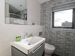 Agua de Plata, 16 Wakeling Island, Silverlake