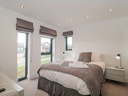 Agua de Plata, 16 Wakeling Island, Silverlake