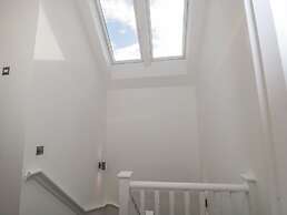 Agua de Plata, 16 Wakeling Island, Silverlake