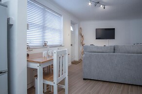 Castle Cove - 1 Bedroom Apartment - Tenby