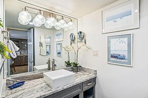 Beach House 203d 2 Bedroom Condo by RedAwning