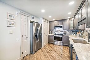 Beach House 203d 2 Bedroom Condo by RedAwning