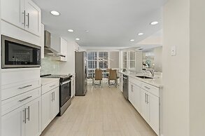 50 Shades Of White - Gullwing #805 - 6620 Estero Blvd 3 Bedroom Condo 