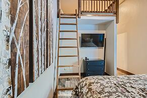 Slopeview Sanctuary 4 Bedroom Home by RedAwning