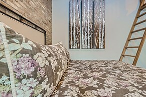 Slopeview Sanctuary 4 Bedroom Home by RedAwning