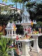 Sannot Riverside Boutique Hotel