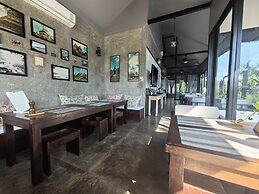 Sannot Riverside Boutique Hotel