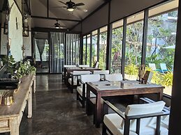 Sannot Riverside Boutique Hotel