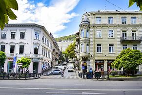 H&B apartments Laghidze