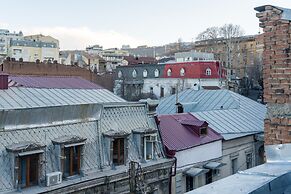 H&B apartments Laghidze