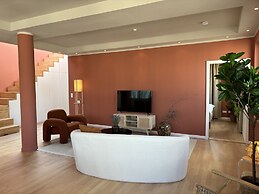 The Charming by Curt Suites