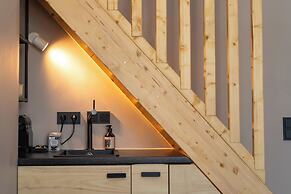 The Charming by Curt Suites