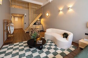 The Charming by Curt Suites