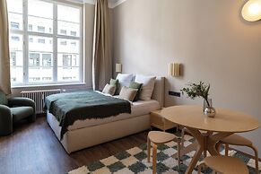 The Charming by Curt Suites