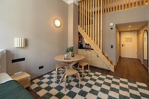 The Charming by Curt Suites