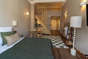 The Charming by Curt Suites