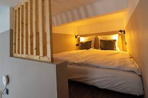 The Charming by Curt Suites