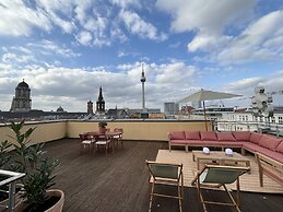 The Charming by Curt Suites