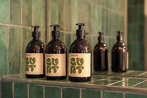 The Charming by Curt Suites