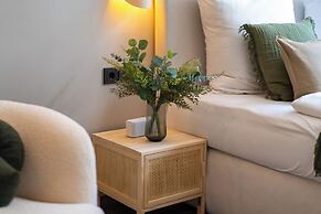 The Charming by Curt Suites